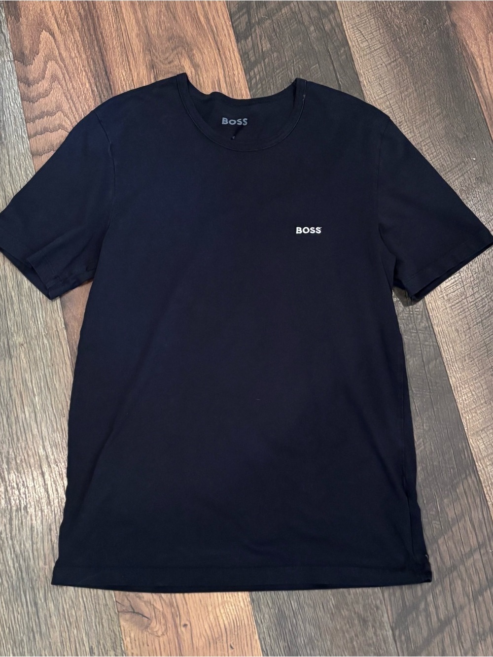Boss Men's Navy Short Sleeve Logo Tee in size M. Fitted T shirt